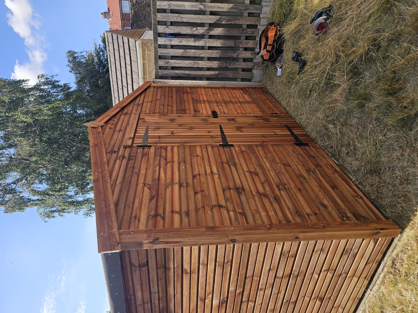 Long side elevation of the large fitted Beast shed