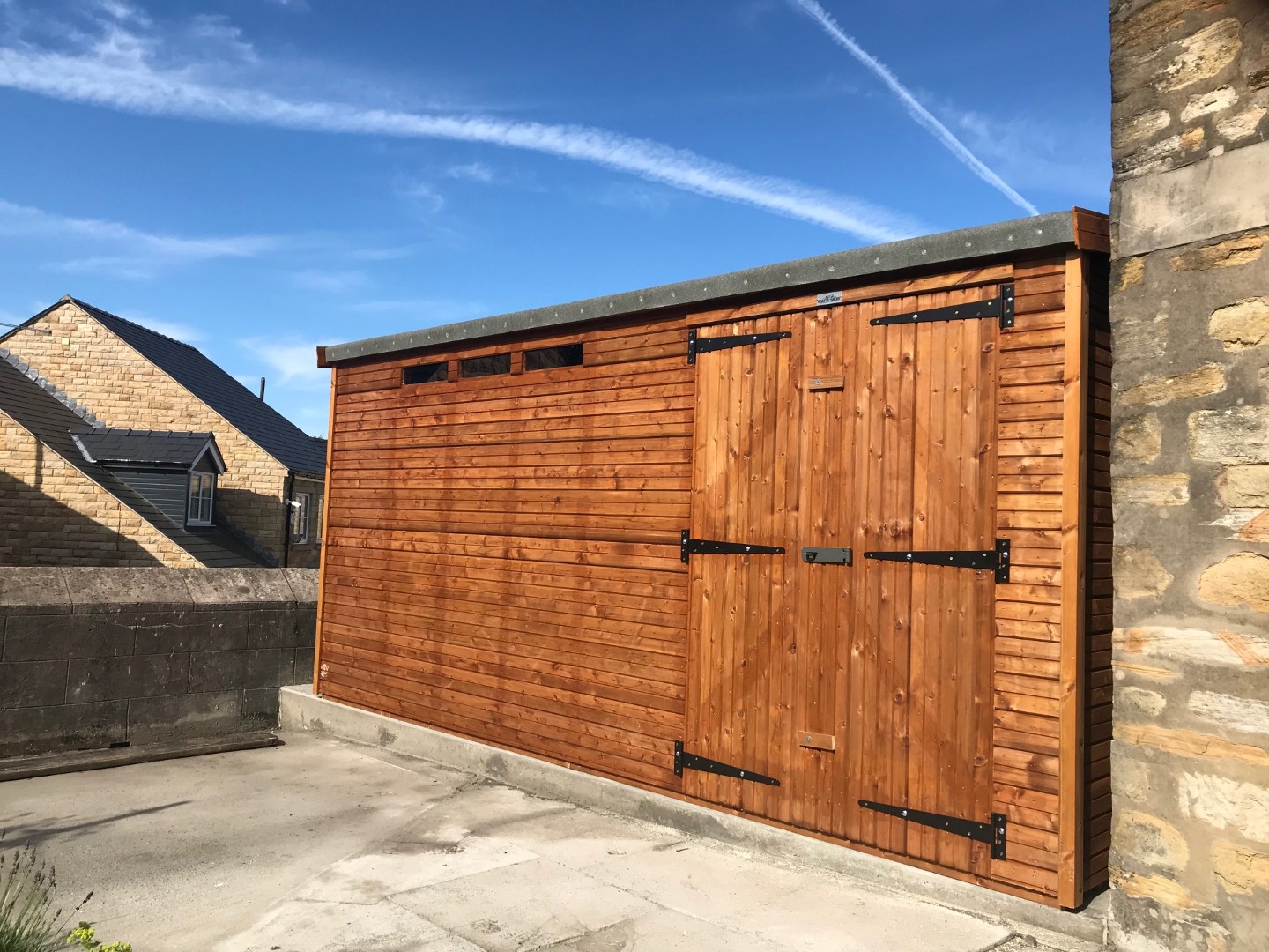 Completed 14 by 8 Pent Beast shed with closed double doors