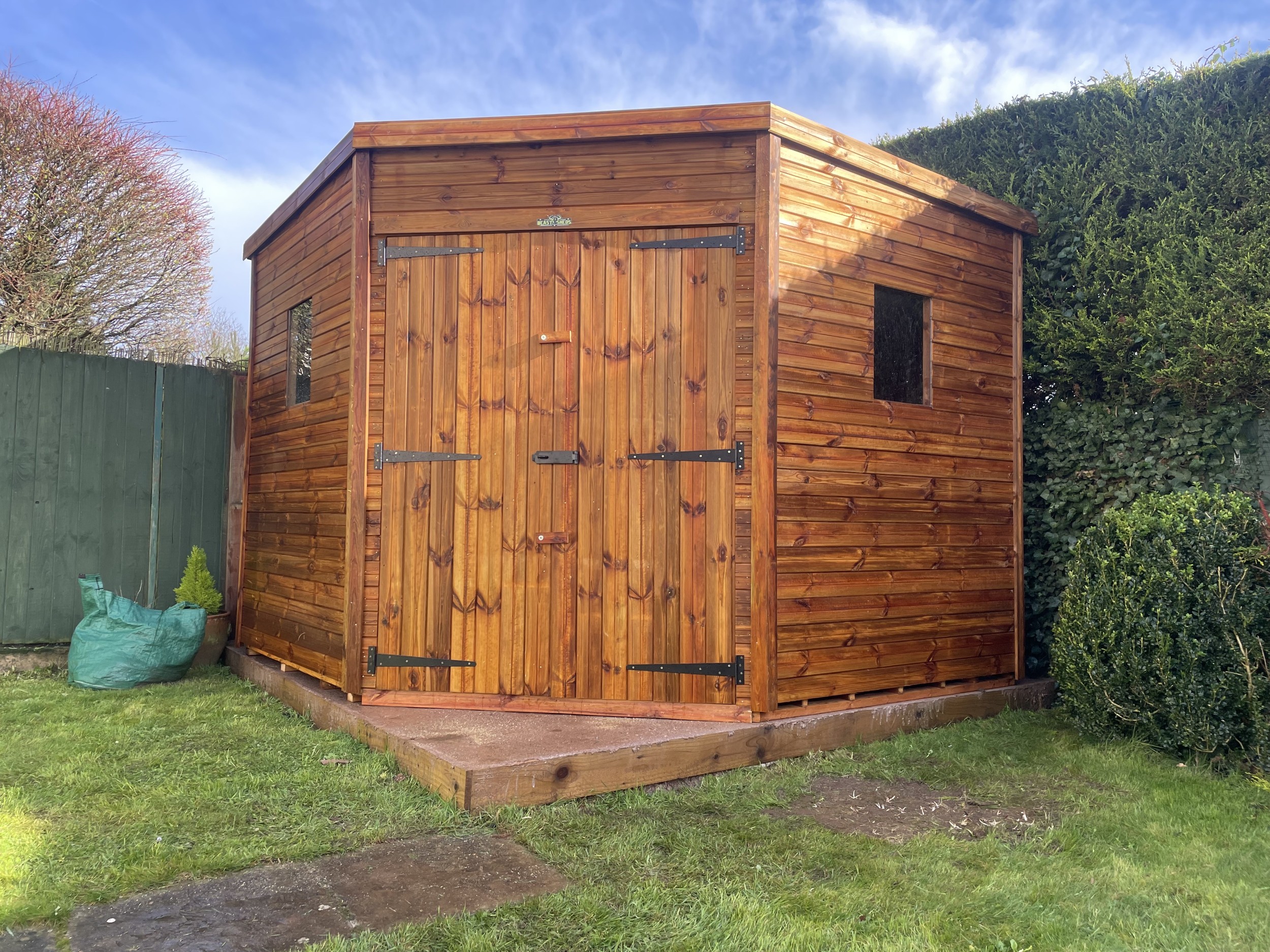 Bespoke 10x10 corner timber shed