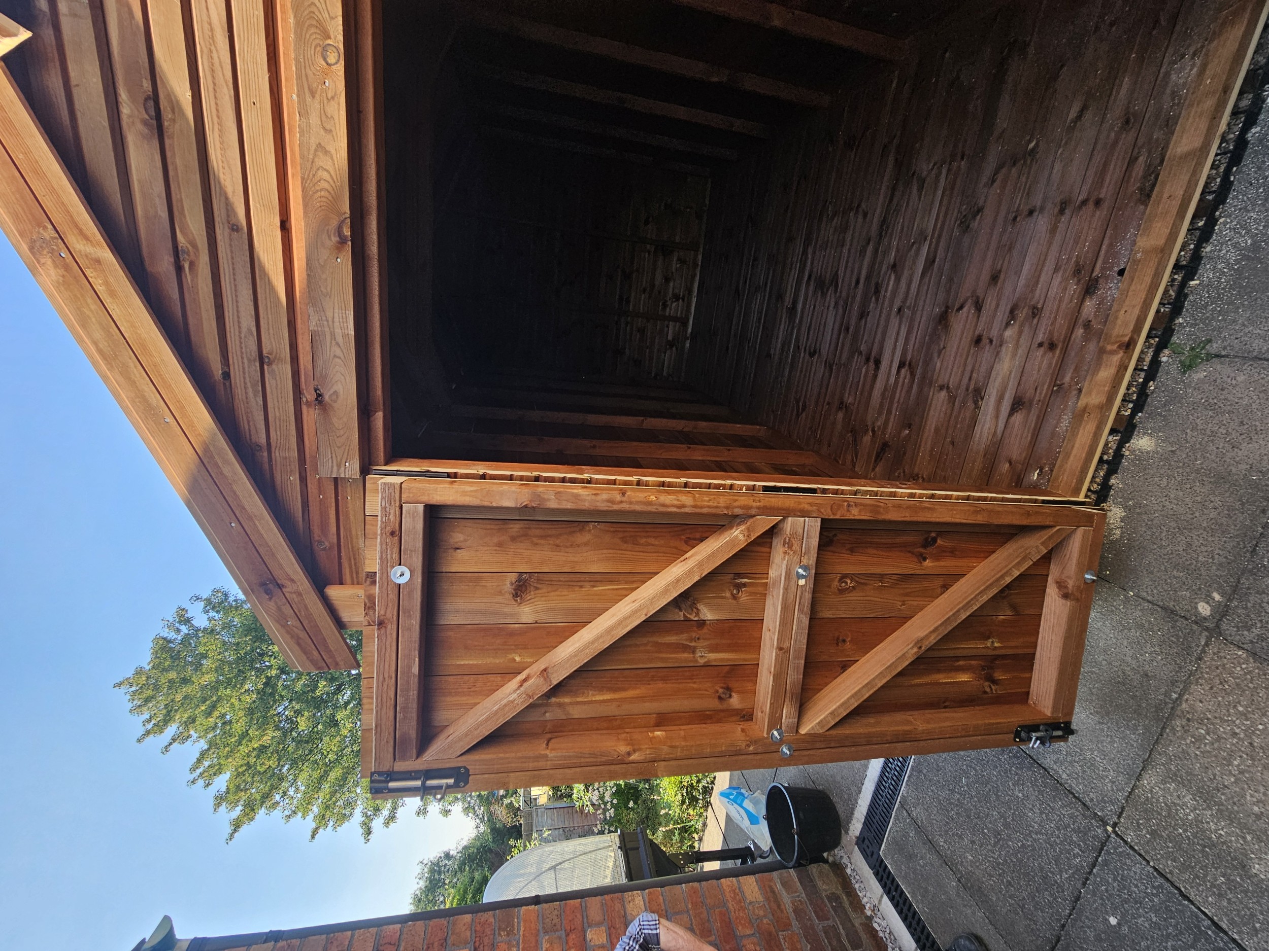 4ft Beast double door internal framework