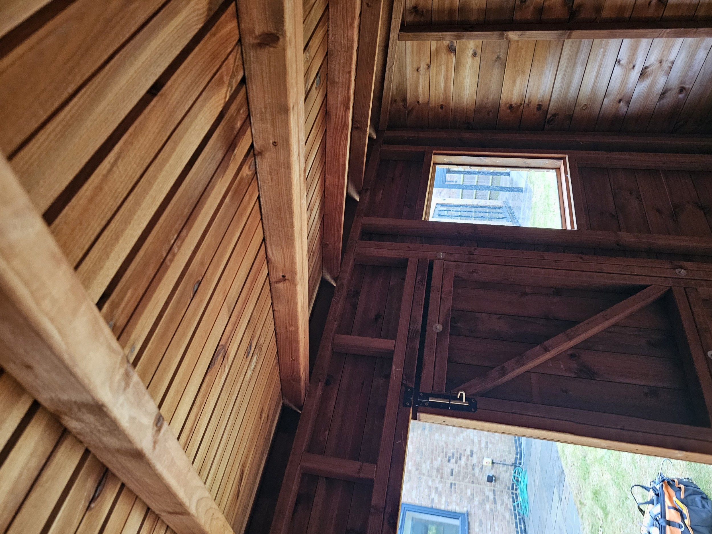 5ft Beast double door internal framework