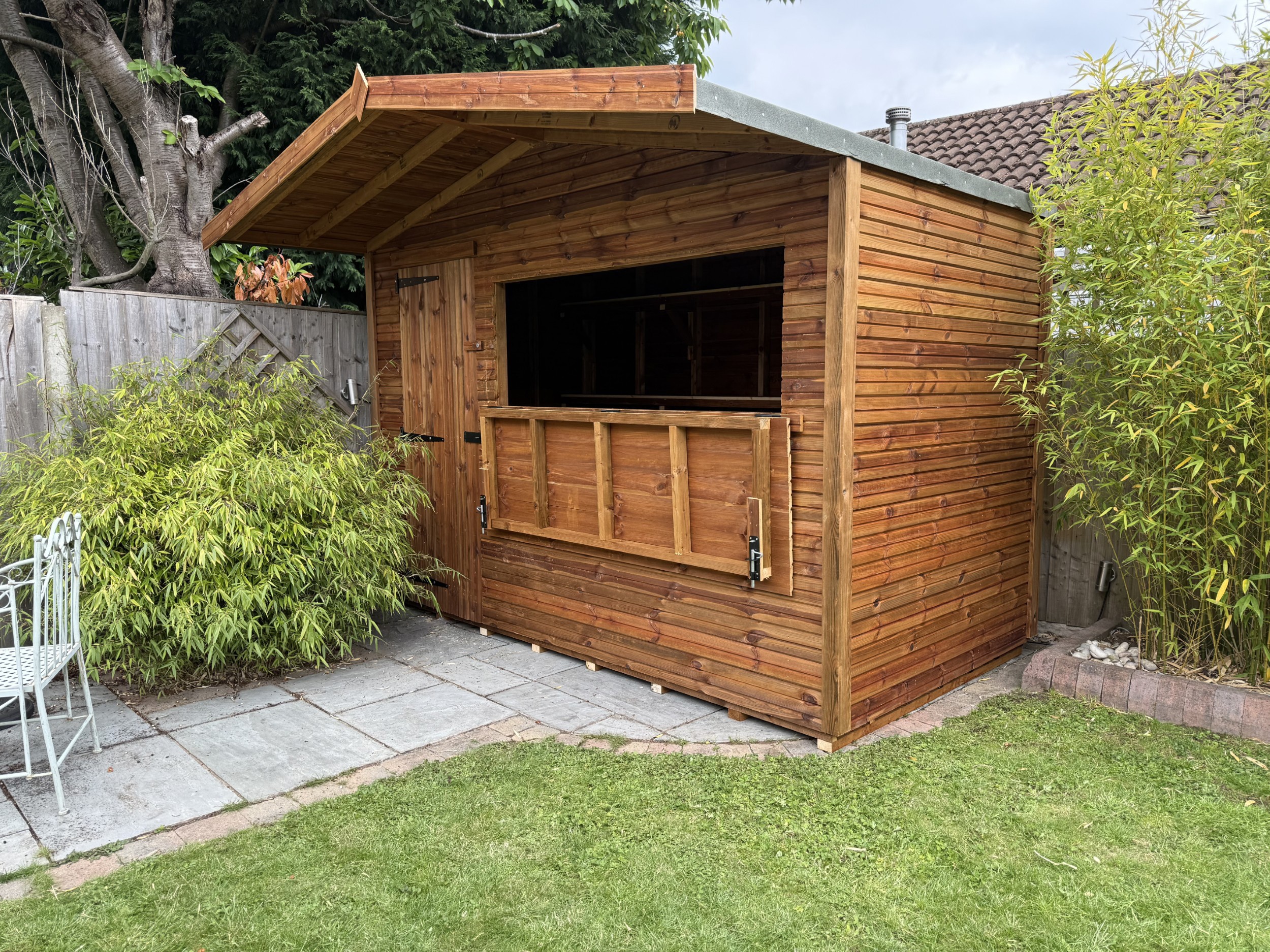 Shed with a 3ft roof overhang