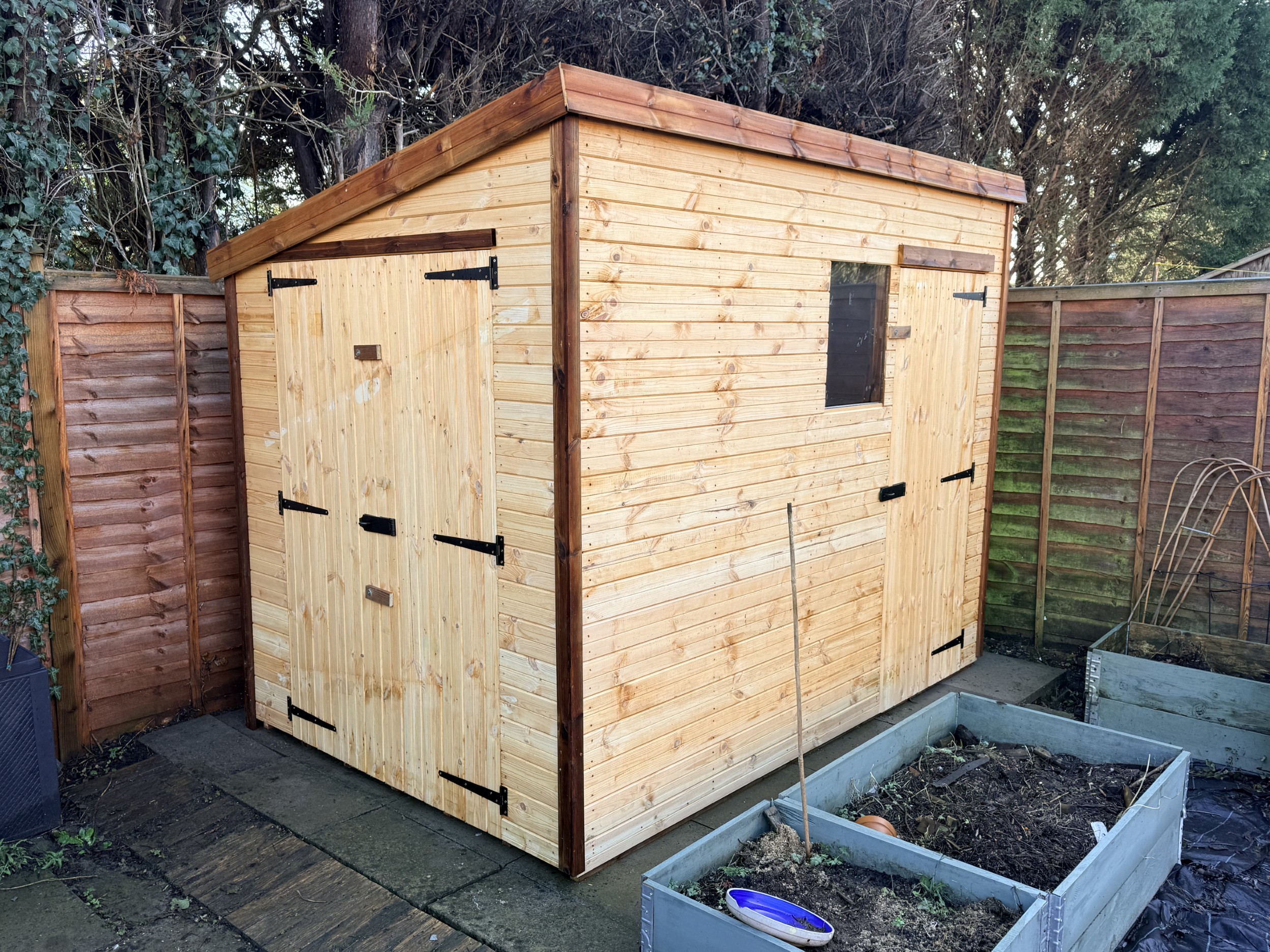9x6 shed partitioned into 4ft and 5ft sections