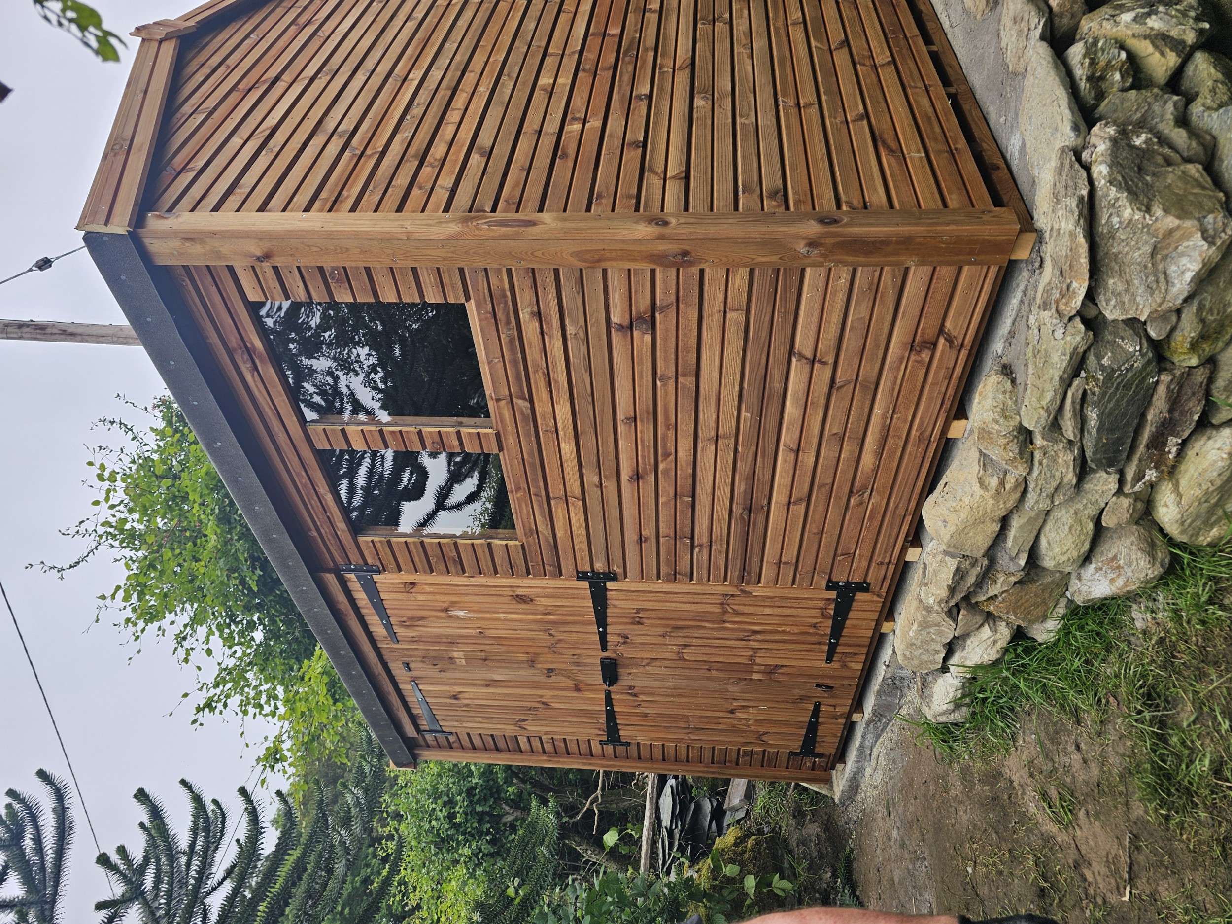 Standard shed window